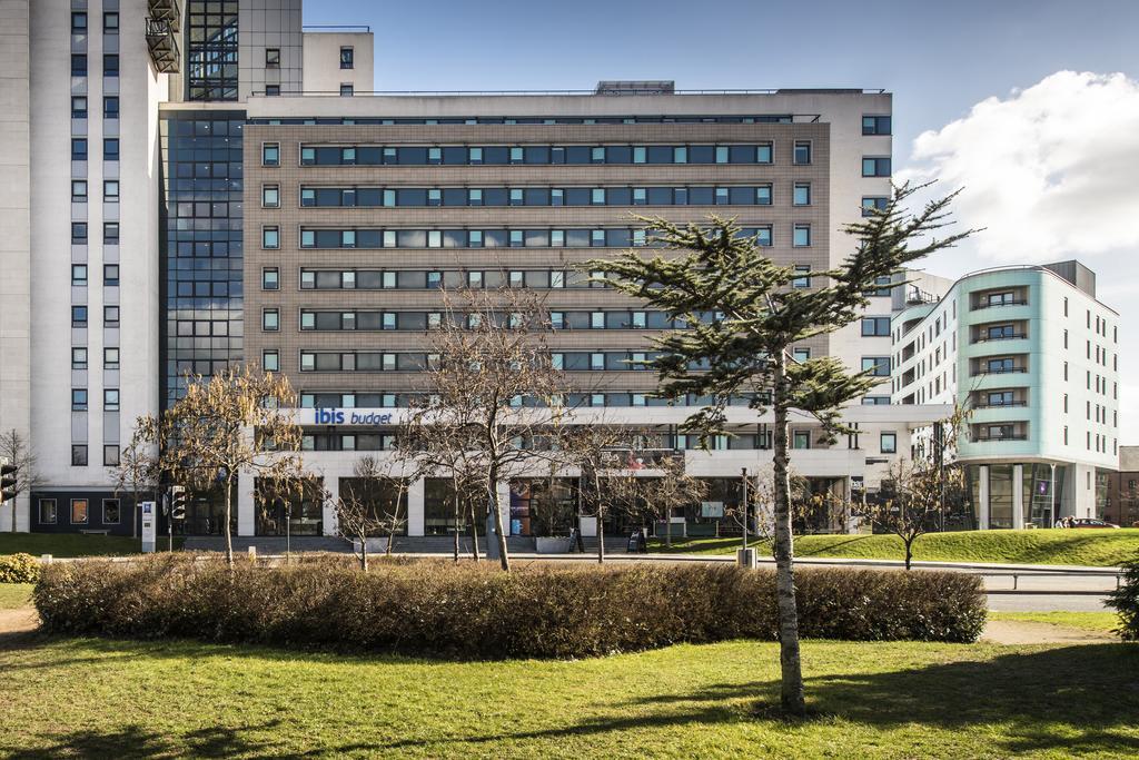 Ibis Budget Leeds Centre Crown Point Road Exterior foto